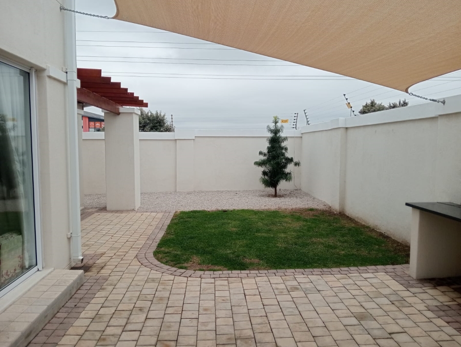 To Let 3 Bedroom Property for Rent in Fountains Estate Eastern Cape